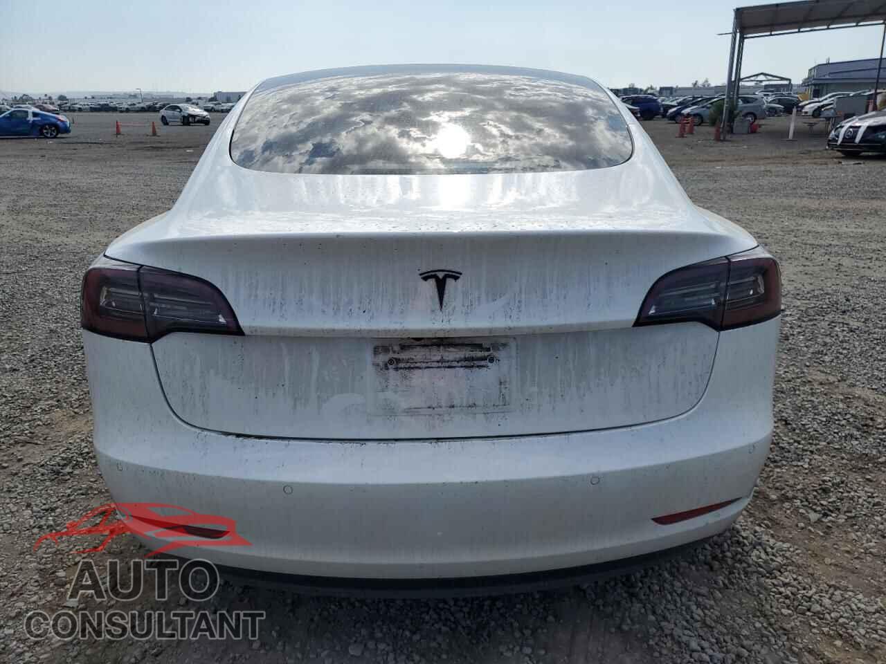 TESLA MODEL 3 2021 - 5YJ3E1EA4MF991619
