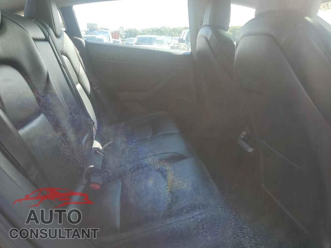 TESLA MODEL 3 2022 - 5YJ3E1EA2NF185893