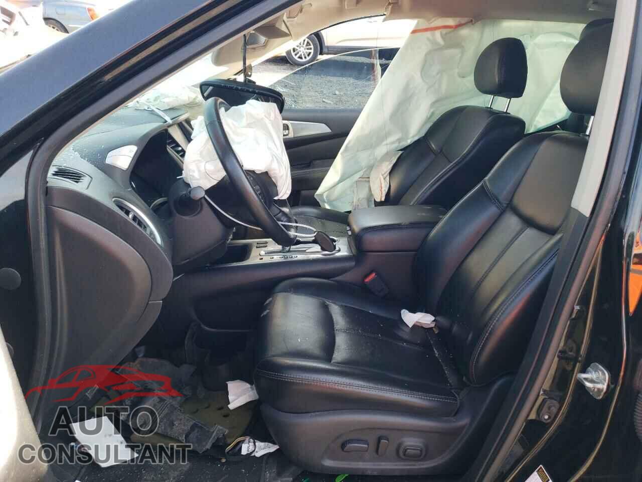 NISSAN PATHFINDER 2019 - 5N1DR2MM2KC606106