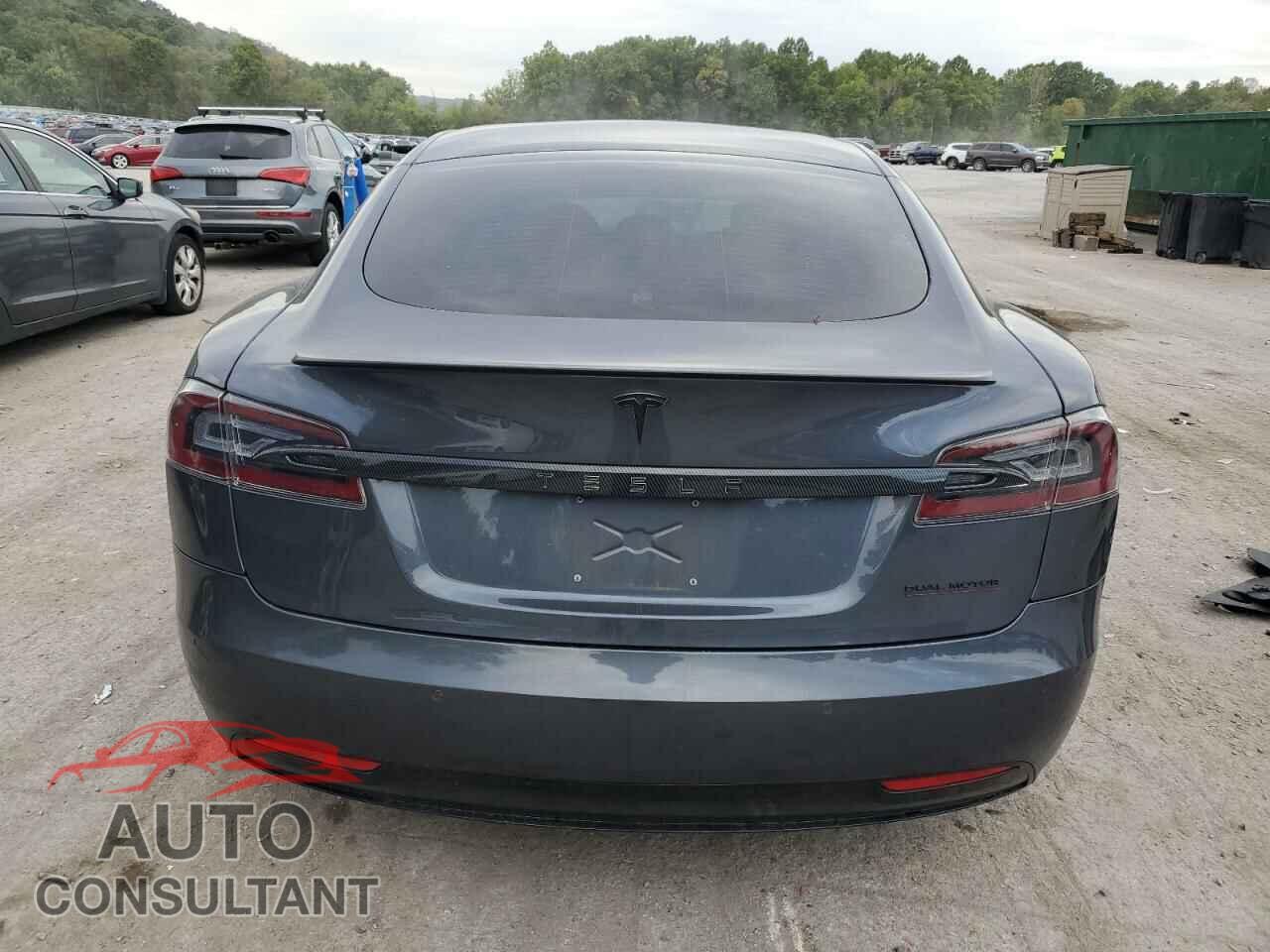 TESLA MODEL S 2020 - 5YJSA1E48LF390844