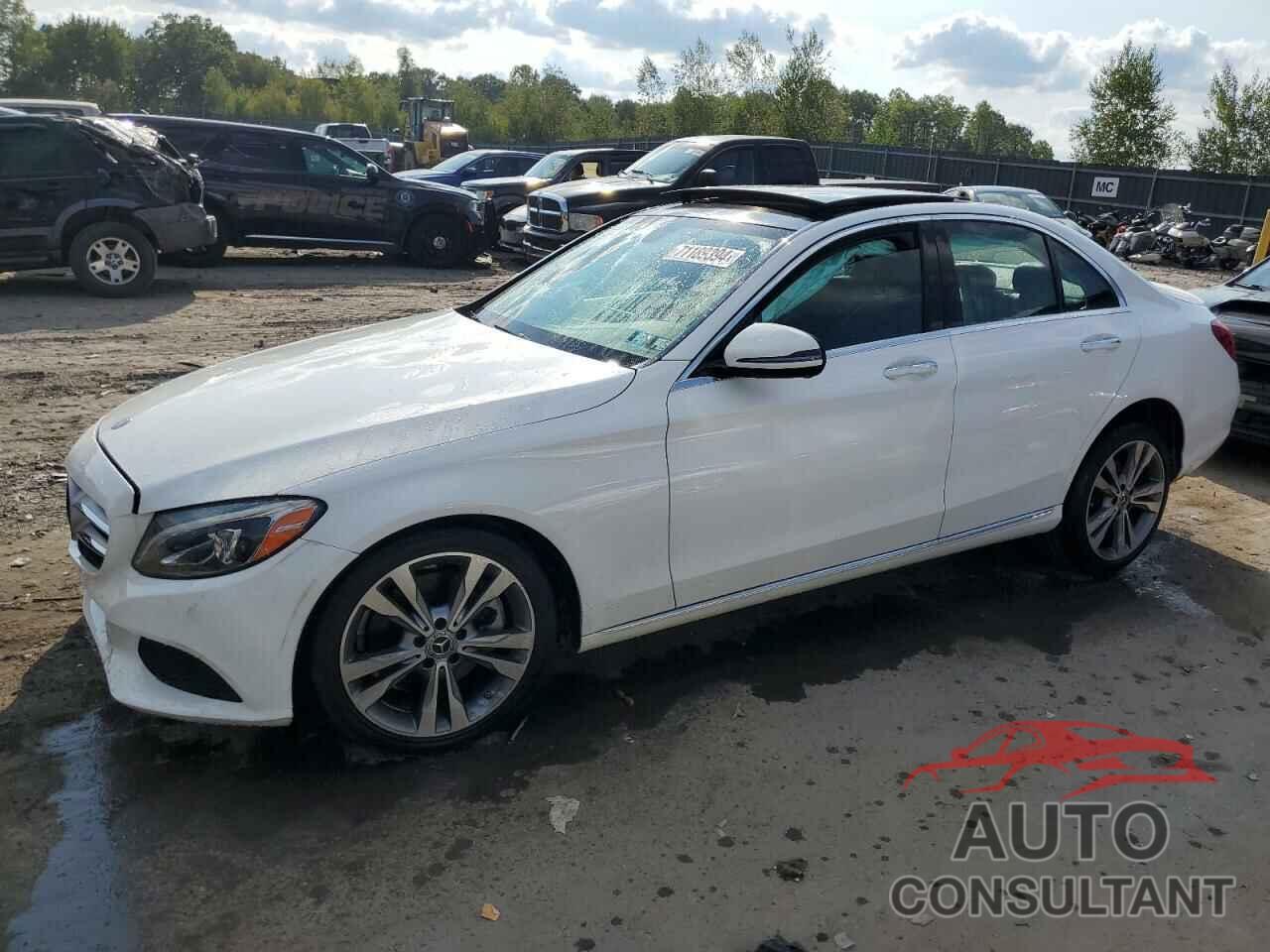 MERCEDES-BENZ C-CLASS 2018 - 55SWF4KB8JU248660