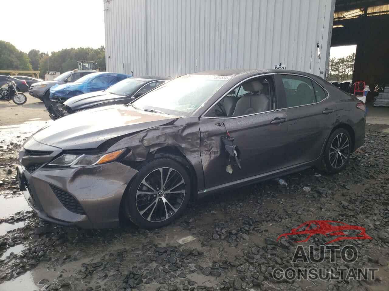 TOYOTA CAMRY 2018 - 4T1B11HK4JU546047