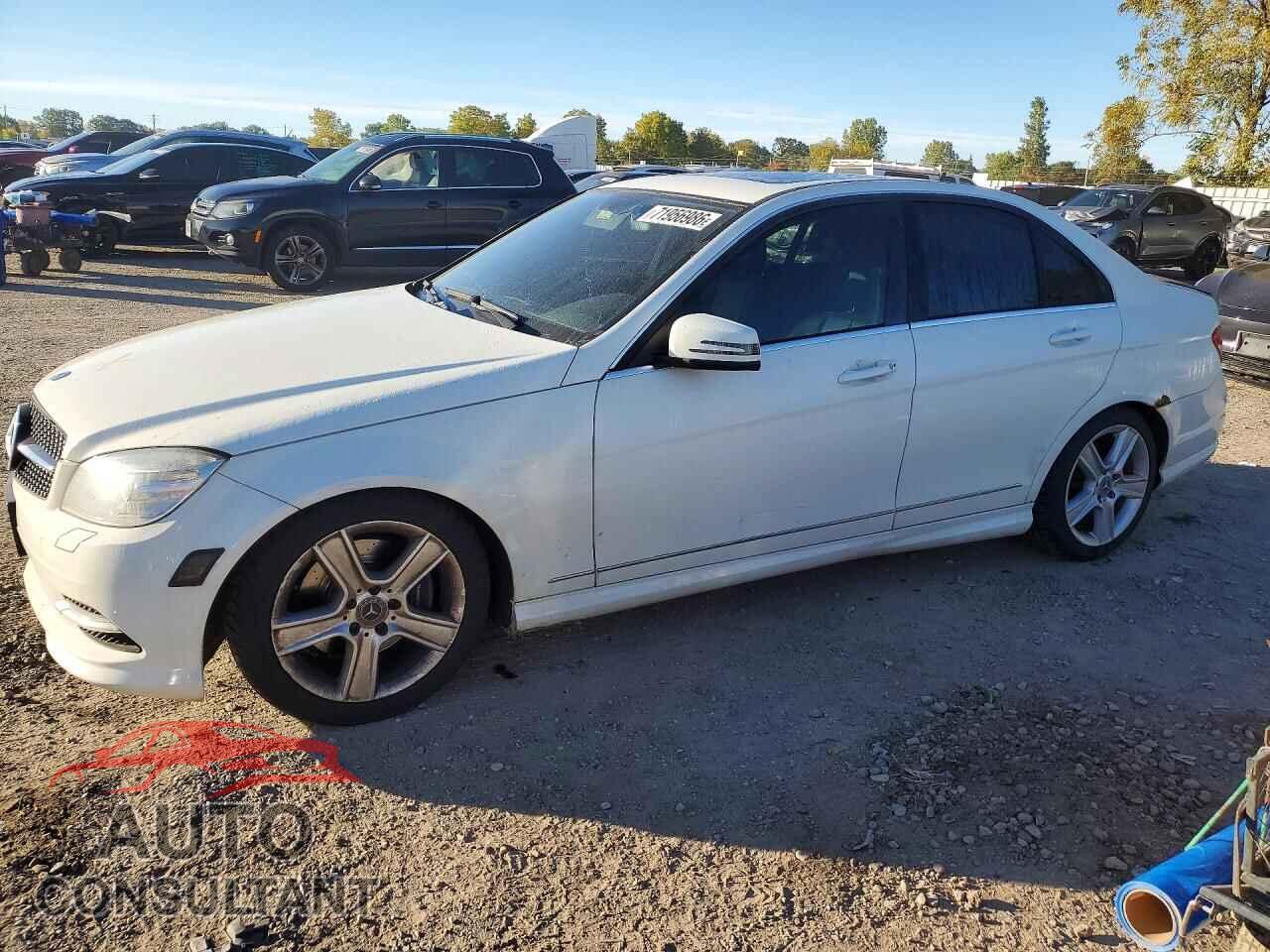 MERCEDES-BENZ C-CLASS 2011 - WDDGF8BBXBF590921
