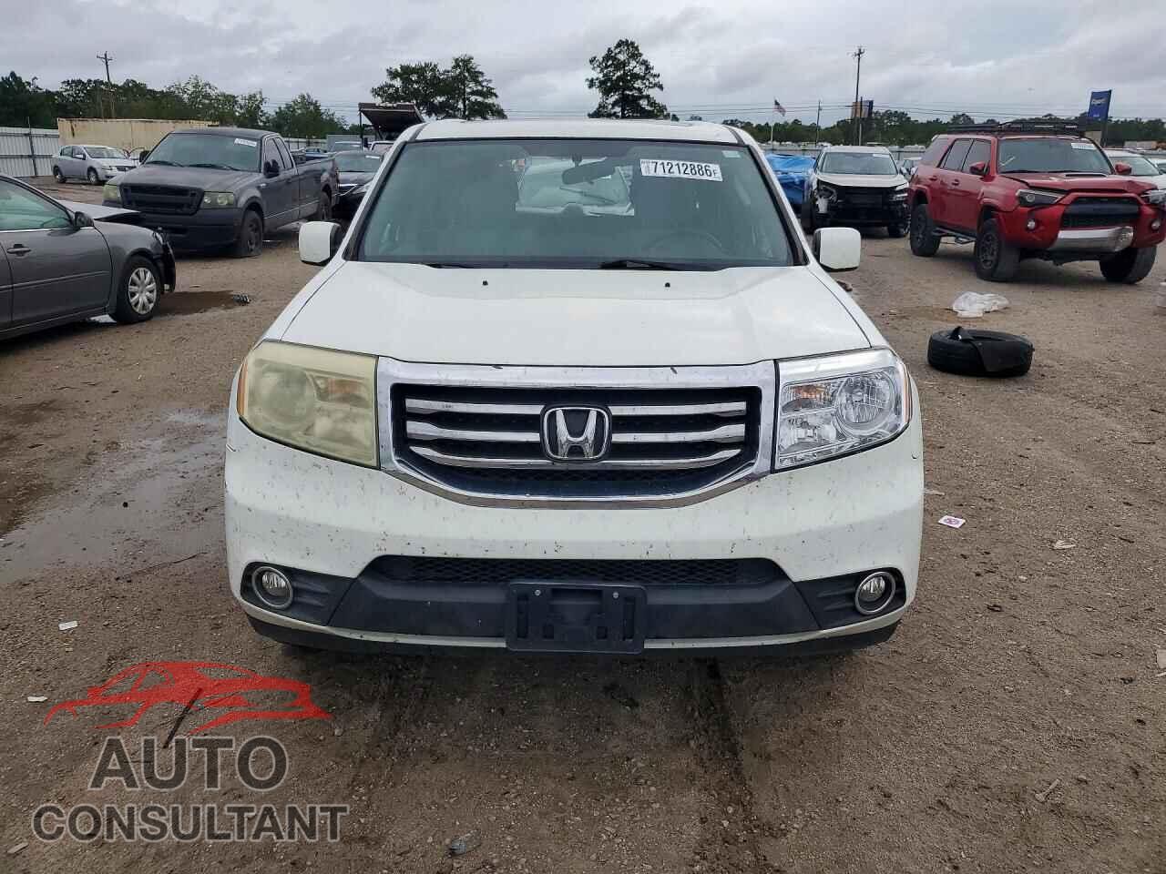 HONDA PILOT 2015 - 5FNYF3H38FB012246