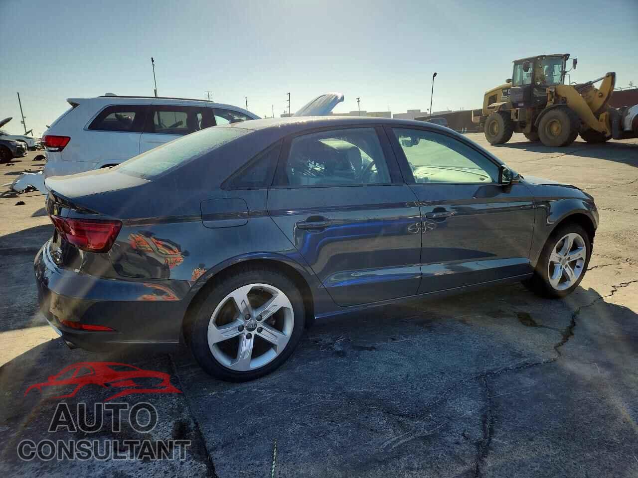 AUDI A3 2017 - WAUB8GFF0H1057596