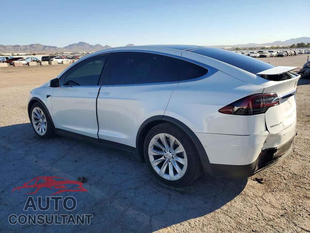 TESLA MODEL X 2018 - 5YJXCBE26JF143484