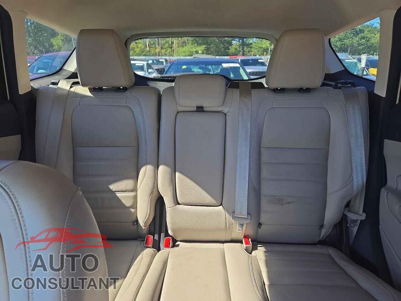FORD ESCAPE 2017 - 1FMCU9JD1HUE12158