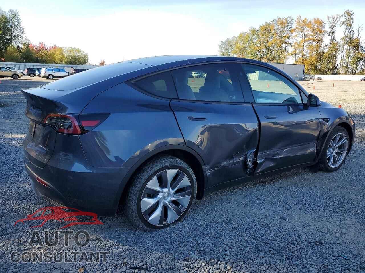 TESLA MODEL Y 2023 - 7SAYGDEE6PF873745