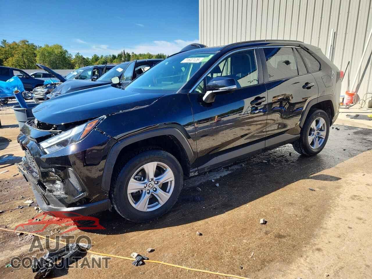 TOYOTA RAV4 2023 - JTMP1RFV5PD095497