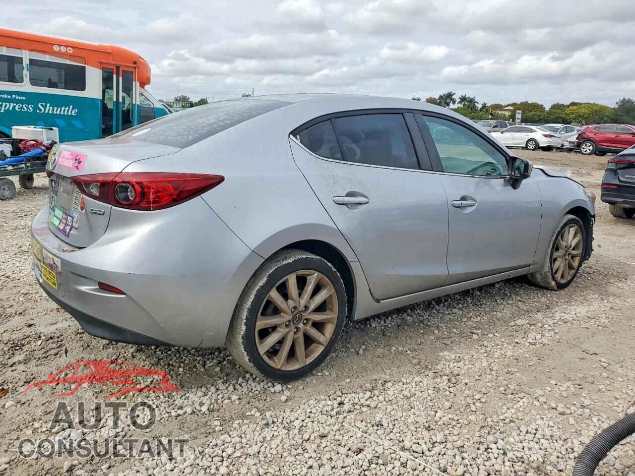 MAZDA 3 2017 - 3MZBN1V71HM110938