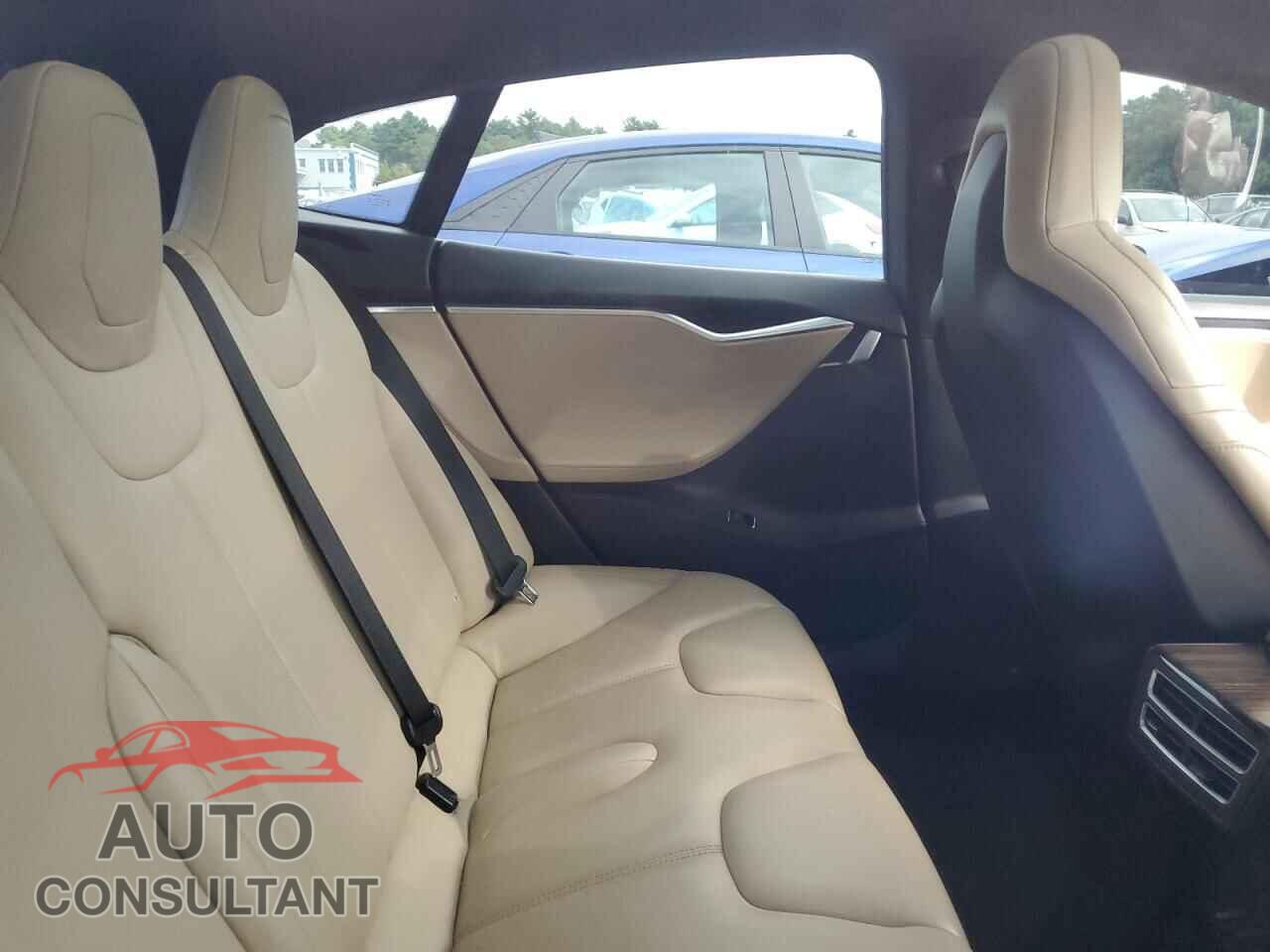 TESLA MODEL S 2015 - 5YJSA1E20FF110479