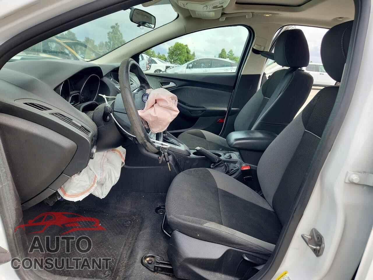 FORD FOCUS 2014 - 1FADP3K26EL336132