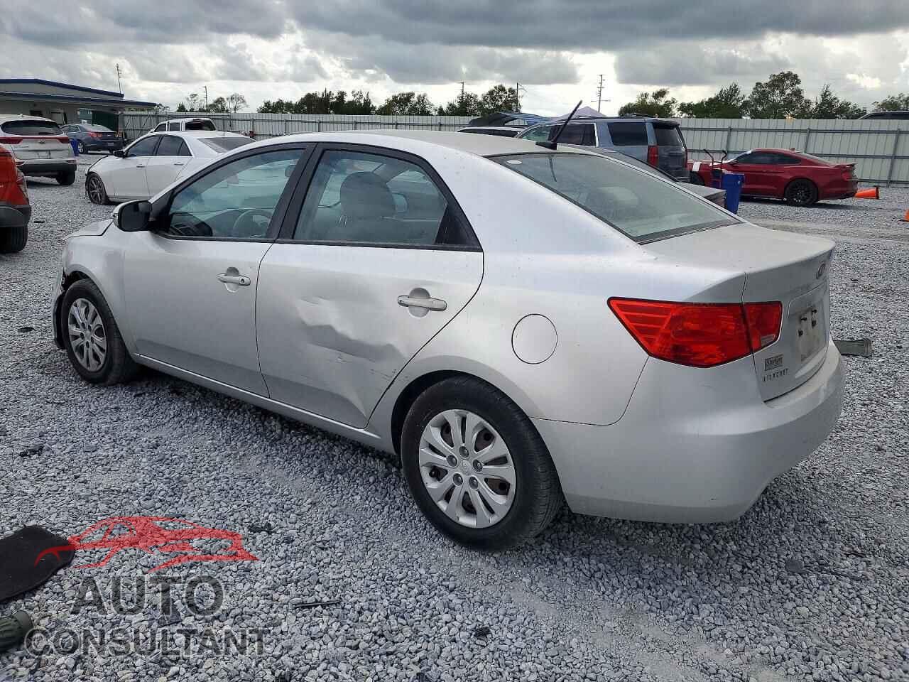 KIA FORTE 2010 - KNAFU4A22A5116677