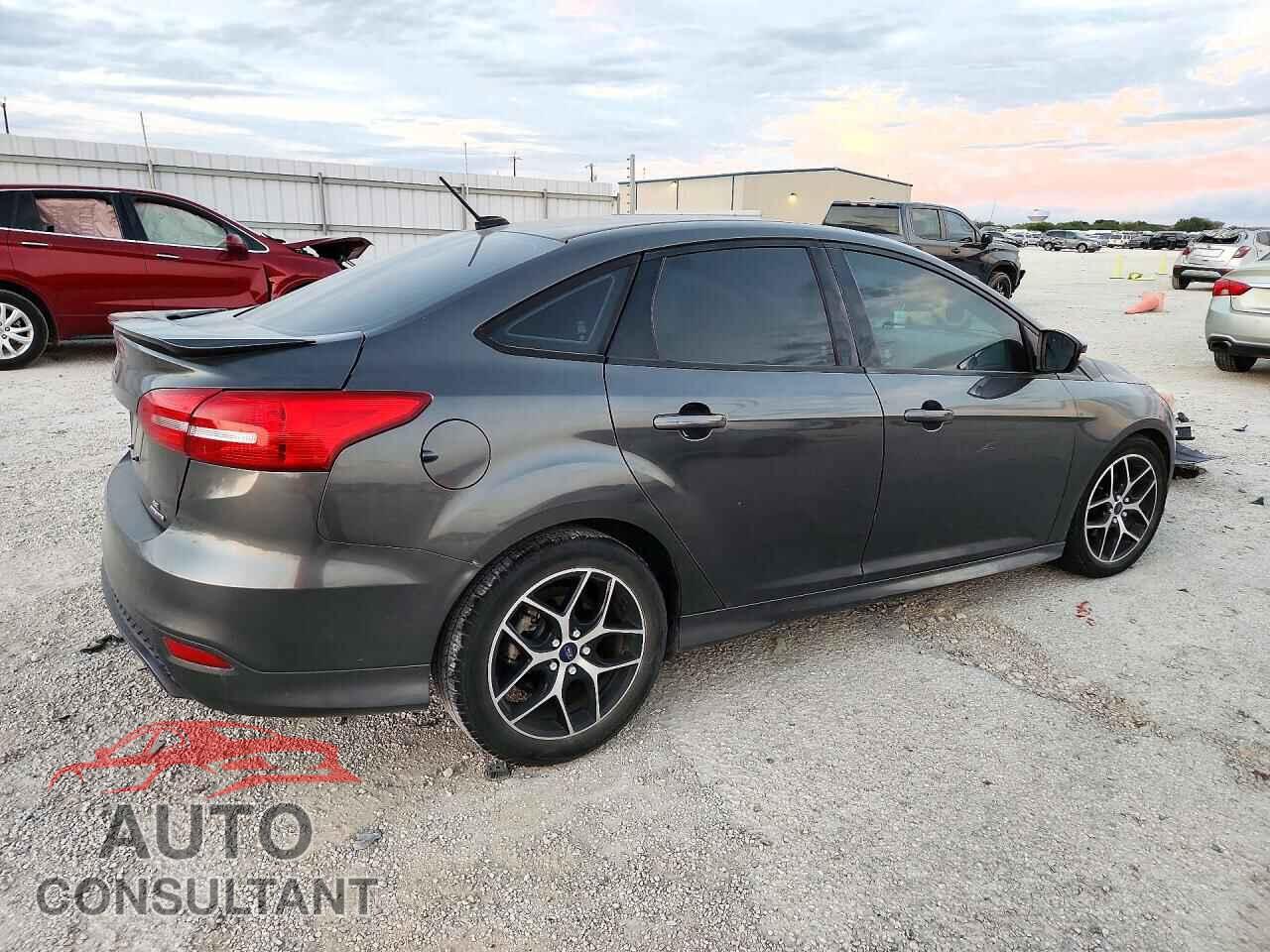 FORD FOCUS 2015 - 1FADP3F22FL277768