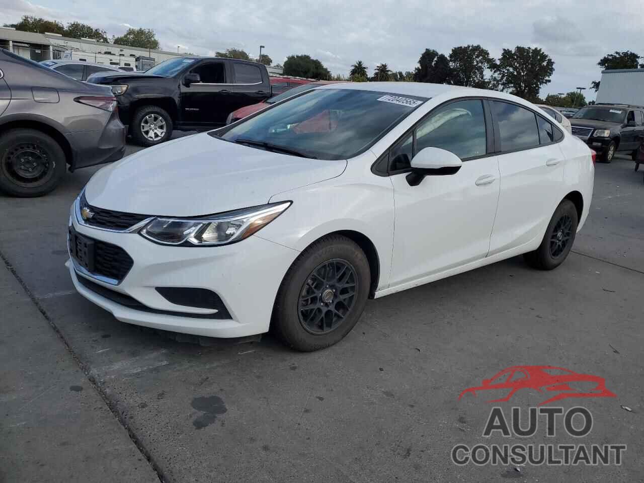 CHEVROLET CRUZE 2018 - 1G1BC5SM7J7221383