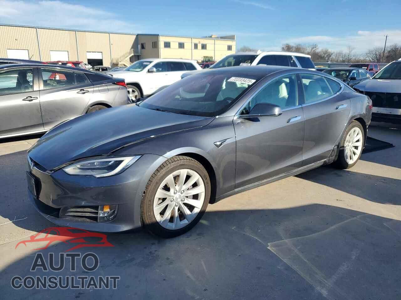TESLA MODEL S 2020 - 5YJSA1E2XLF369198