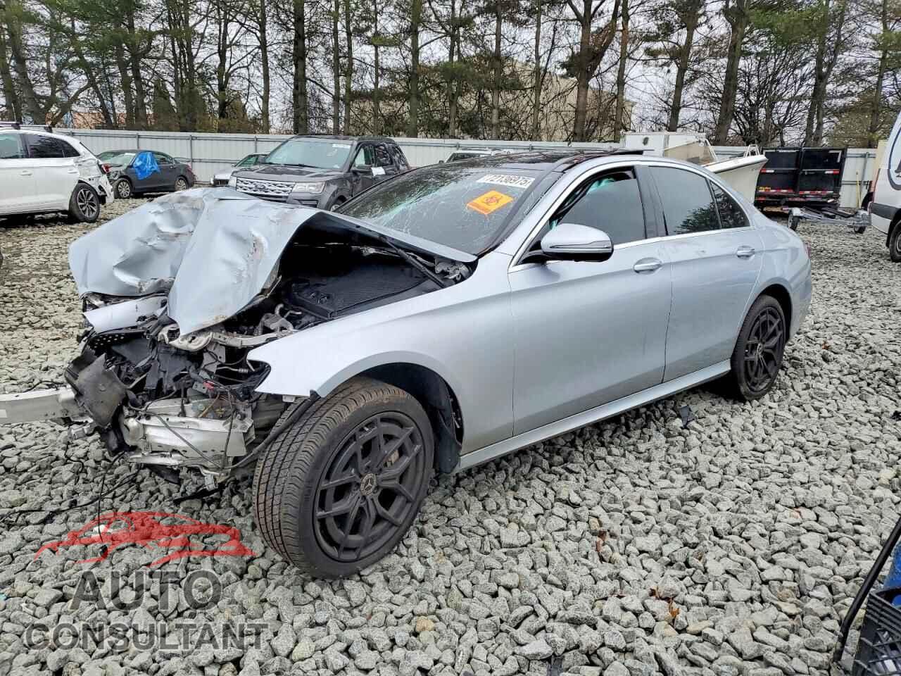 MERCEDES-BENZ E-CLASS 2021 - W1KZF8EB2MA875620