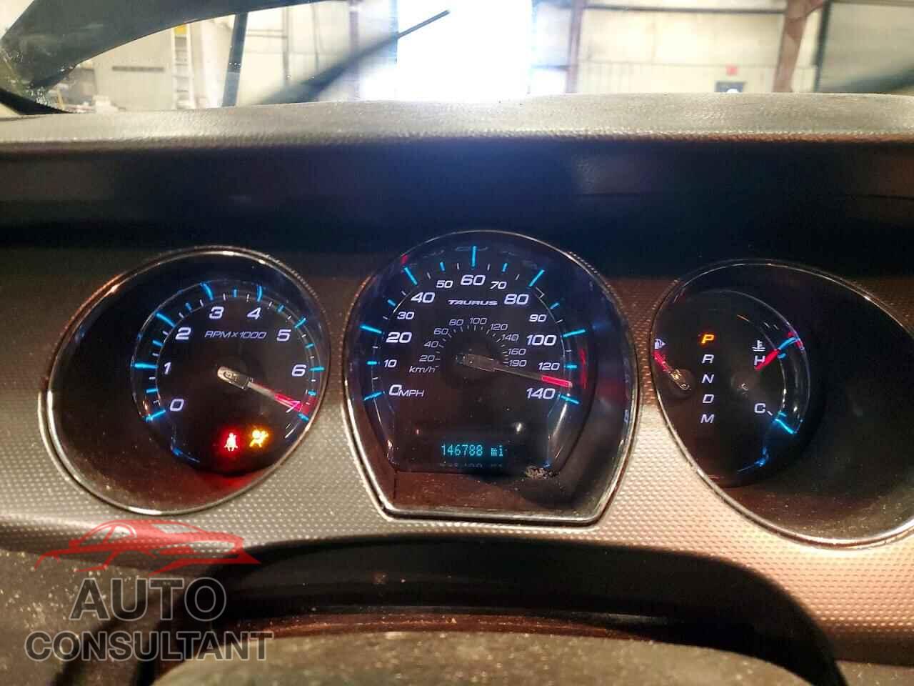FORD TAURUS 2011 - 1FAHP2EW2BG125590