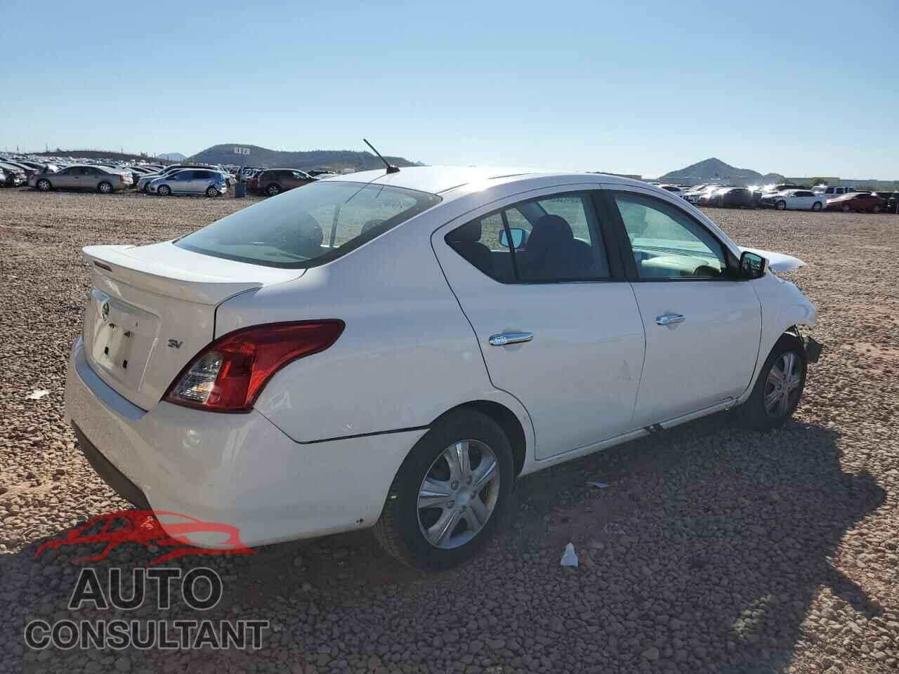 NISSAN VERSA 2019 - 3N1CN7AP3KL864830