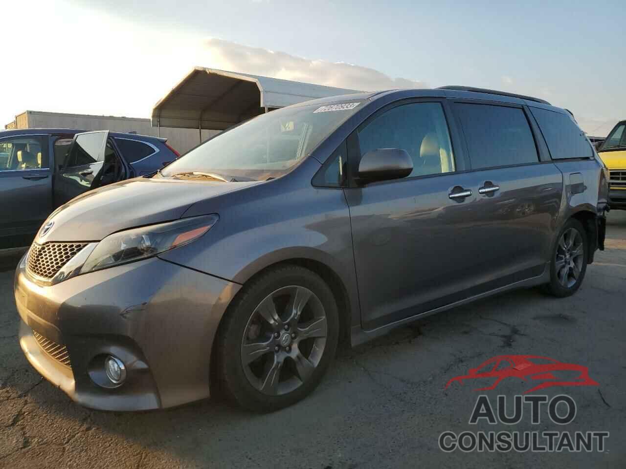 TOYOTA SIENNA 2015 - 5TDXK3DC7FS687854