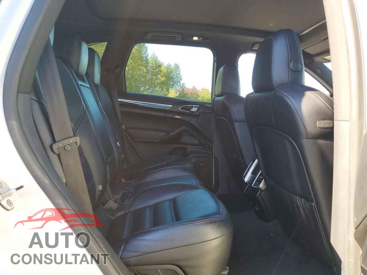 PORSCHE CAYENNE 2017 - WP1AA2A23HKA89834