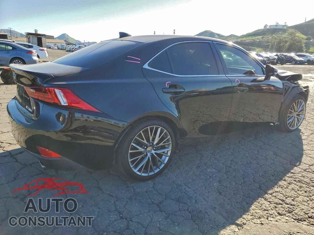 LEXUS IS 2016 - JTHBA1D23G5002117
