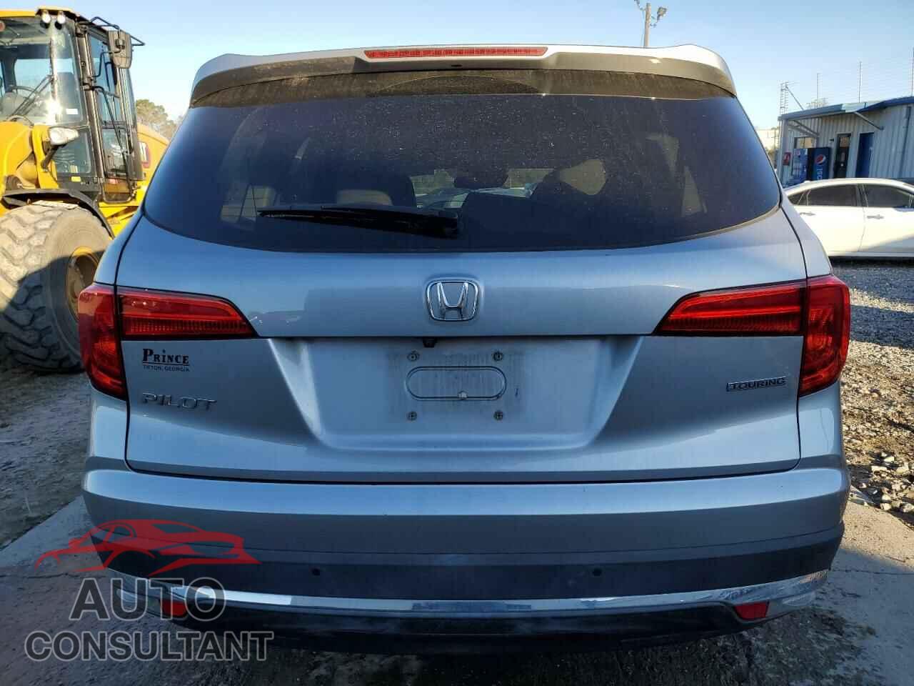 HONDA PILOT 2017 - 5FNYF5H96HB027671