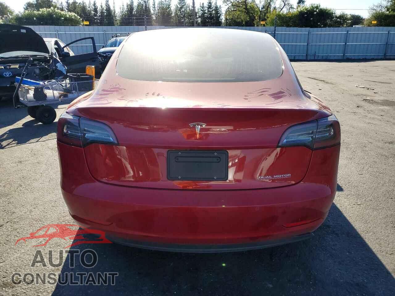 TESLA MODEL 3 2018 - 5YJ3E1EB5JF083619
