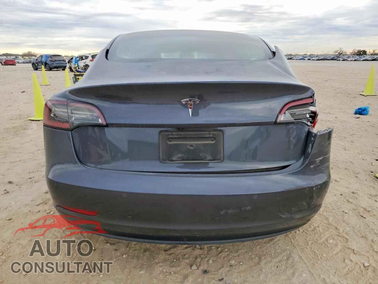 TESLA MODEL 3 2022 - 5YJ3E1EA2NF212347