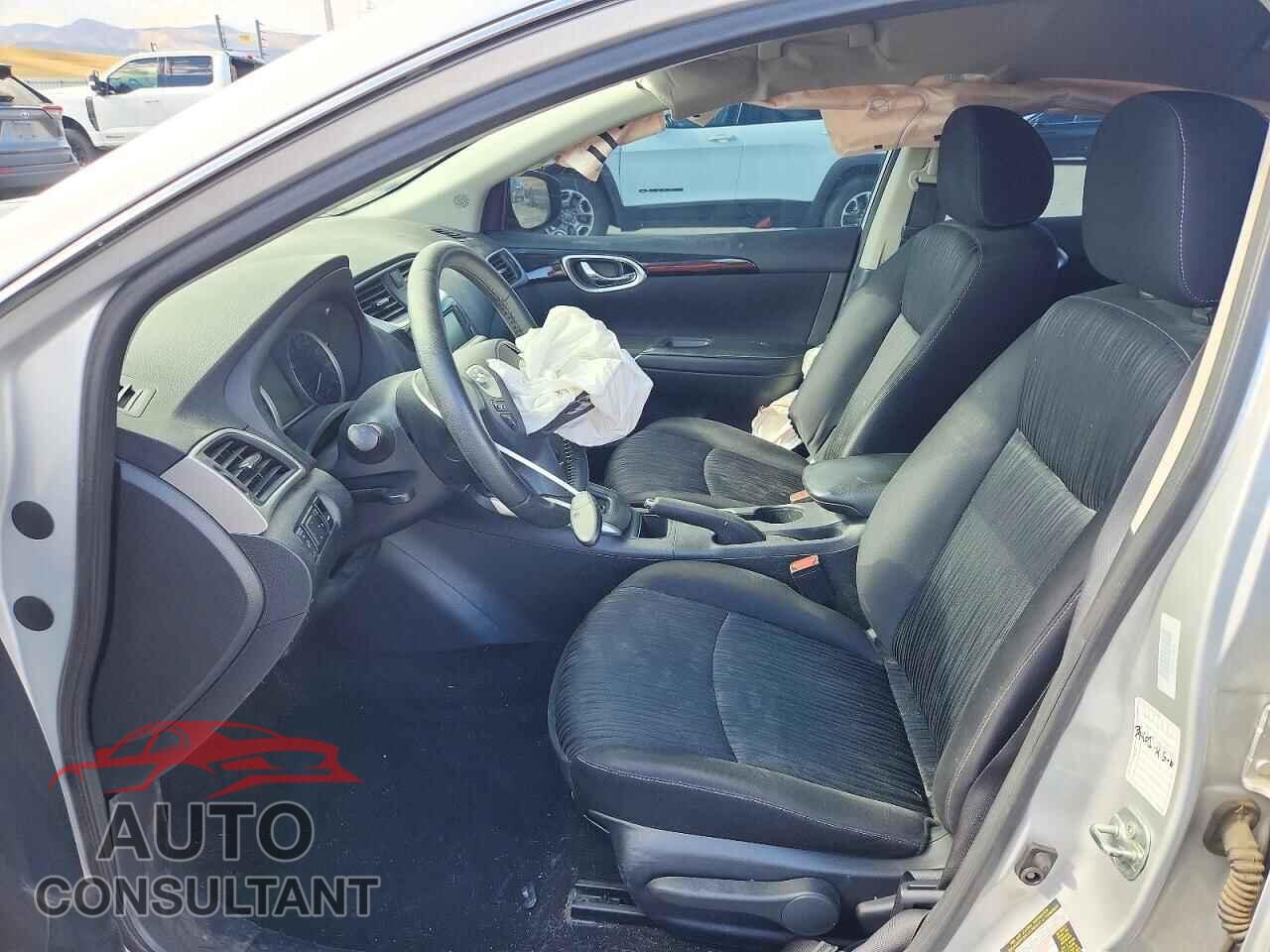 NISSAN SENTRA 2019 - 3N1AB7AP3KL612706