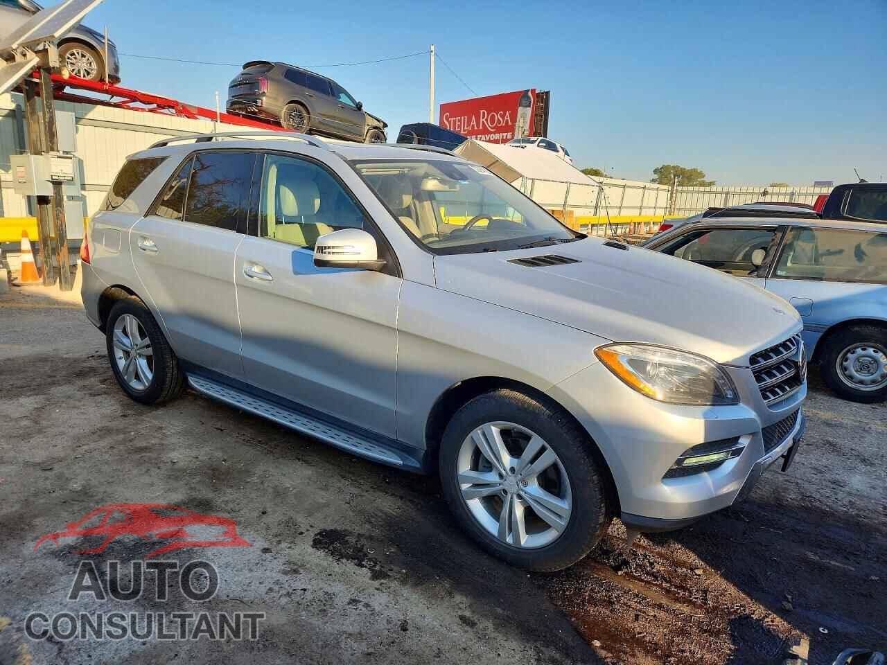 MERCEDES-BENZ M-CLASS 2013 - 4JGDA2EB1DA141014