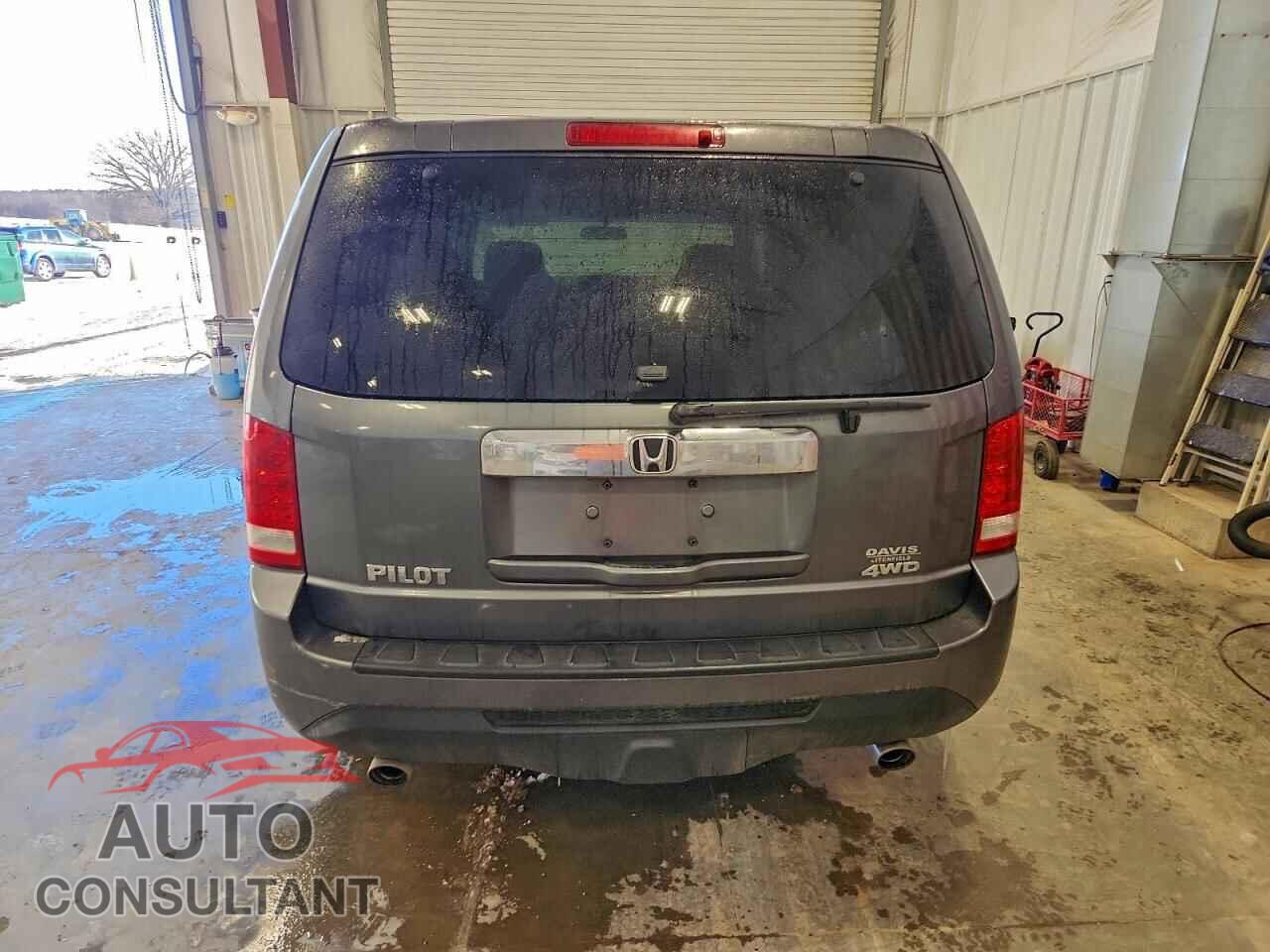 HONDA PILOT 2012 - 5FNYF4H48CB004383