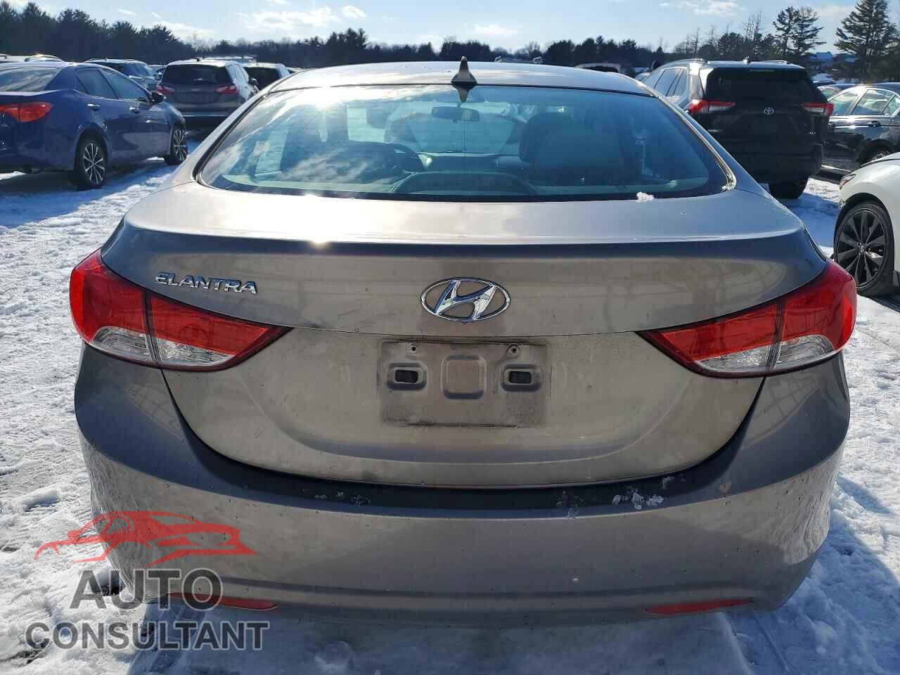 HYUNDAI ELANTRA 2013 - 5NPDH4AE6DH253473