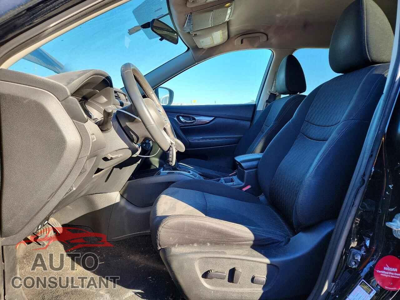 NISSAN ROGUE 2017 - 5N1AT2MV3HC823315