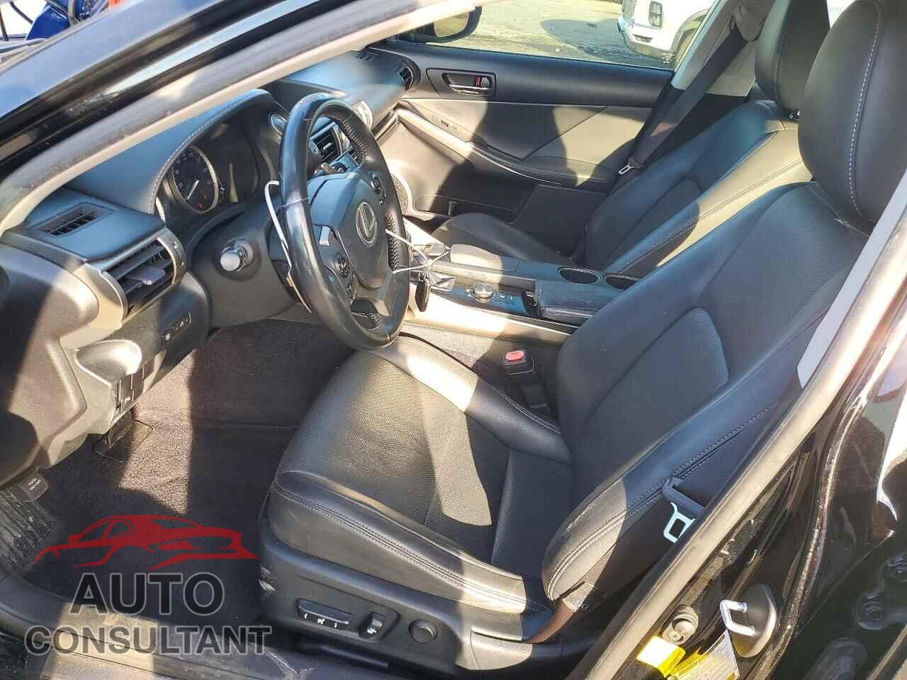 LEXUS IS 2014 - JTHBF1D2XE5039745