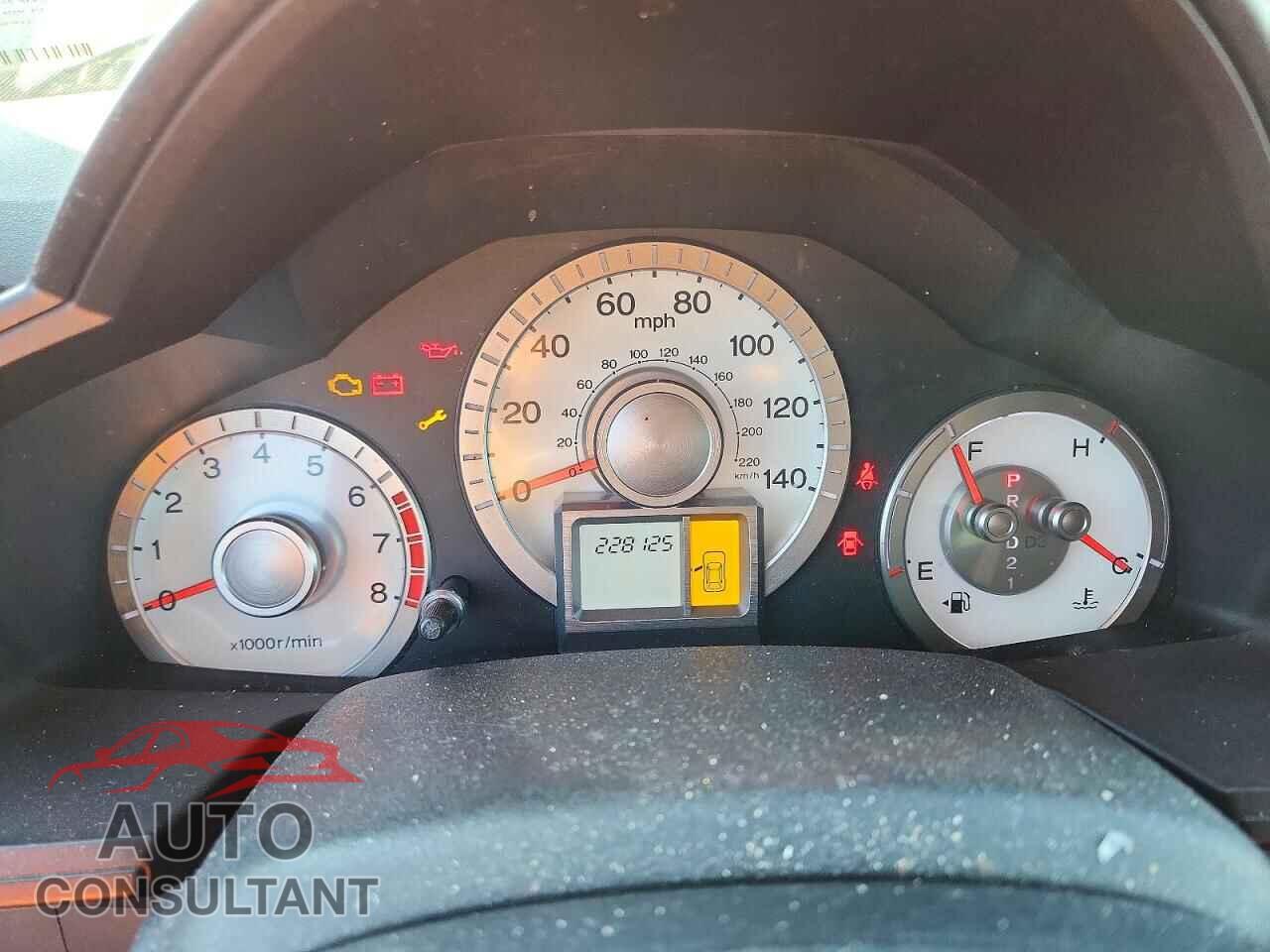 HONDA PILOT 2011 - 5FNYF3H20BB016132