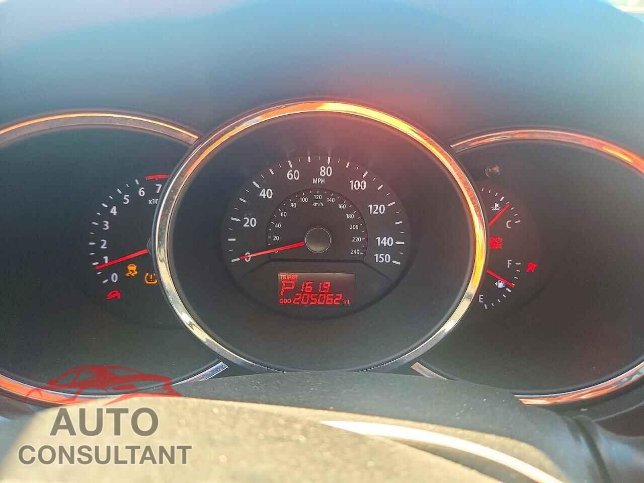 KIA SORENTO 2013 - 5XYKU4A63DG331663