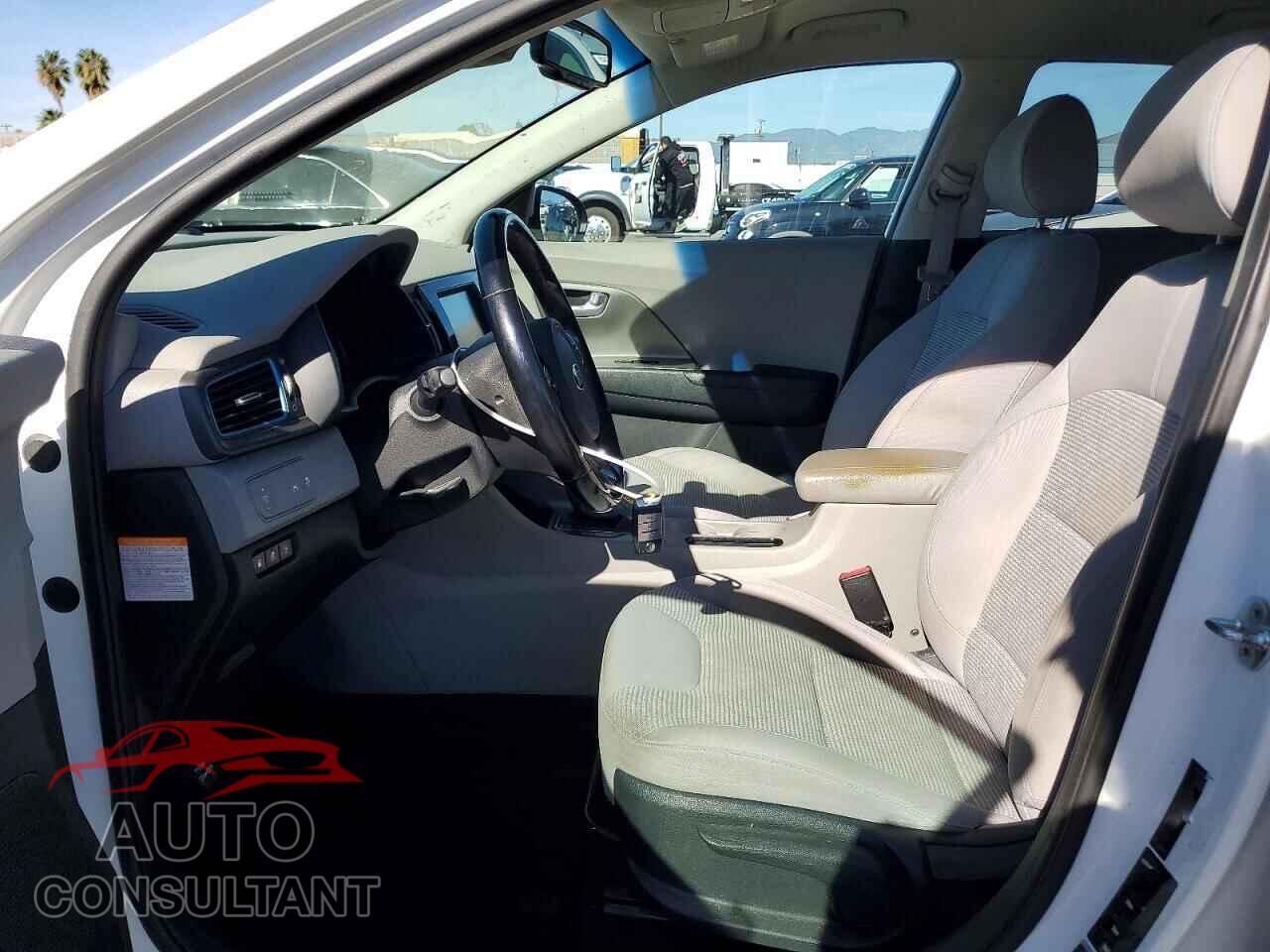 KIA NIRO 2018 - KNDCM3LD2J5213022