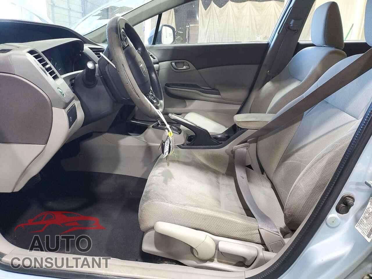 HONDA CIVIC 2012 - 2HGFB2F52CH591274