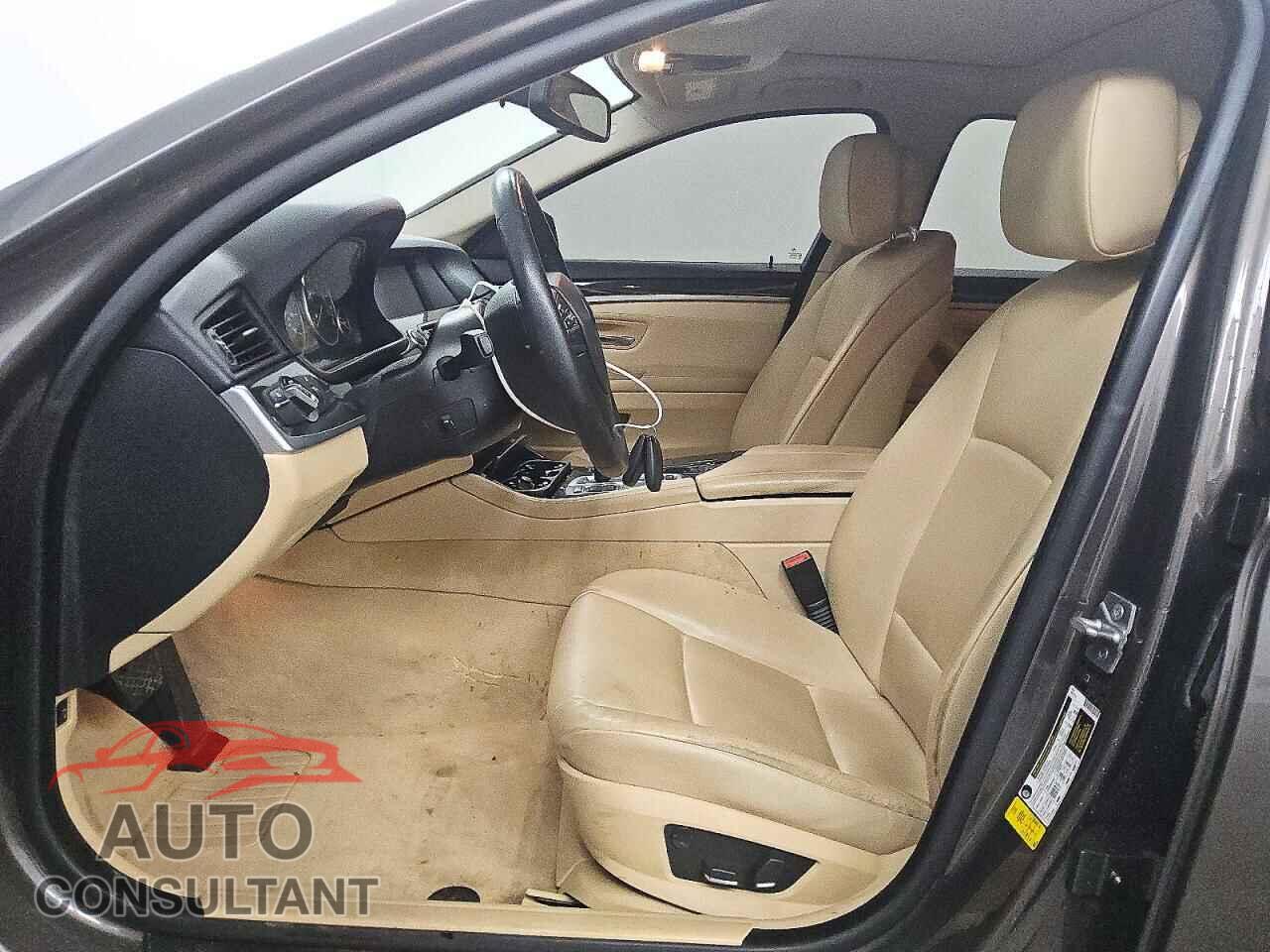 BMW 5 SERIES 2012 - WBAXG5C59CDX02794