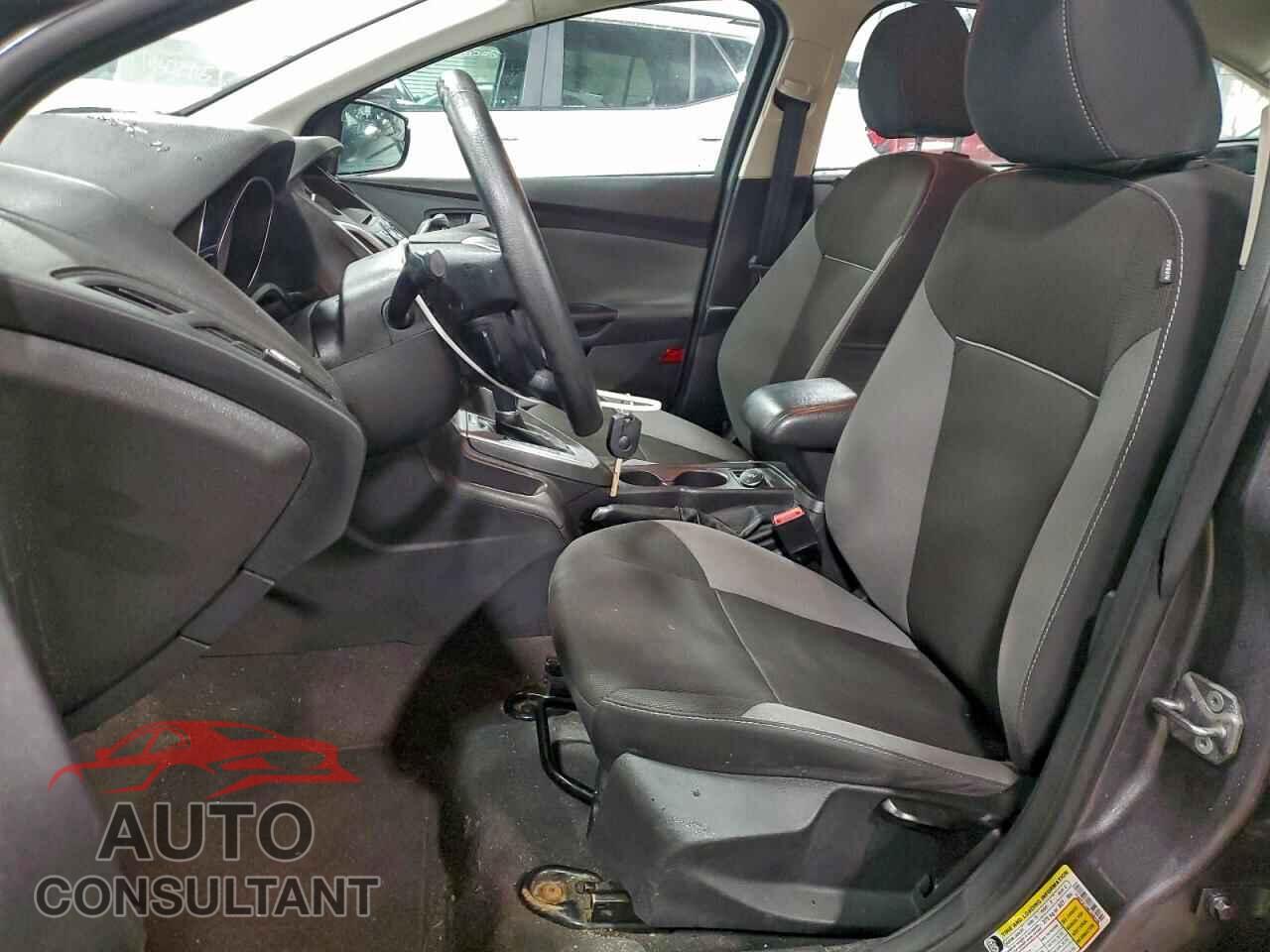 FORD FOCUS 2014 - 1FADP3F29EL388400