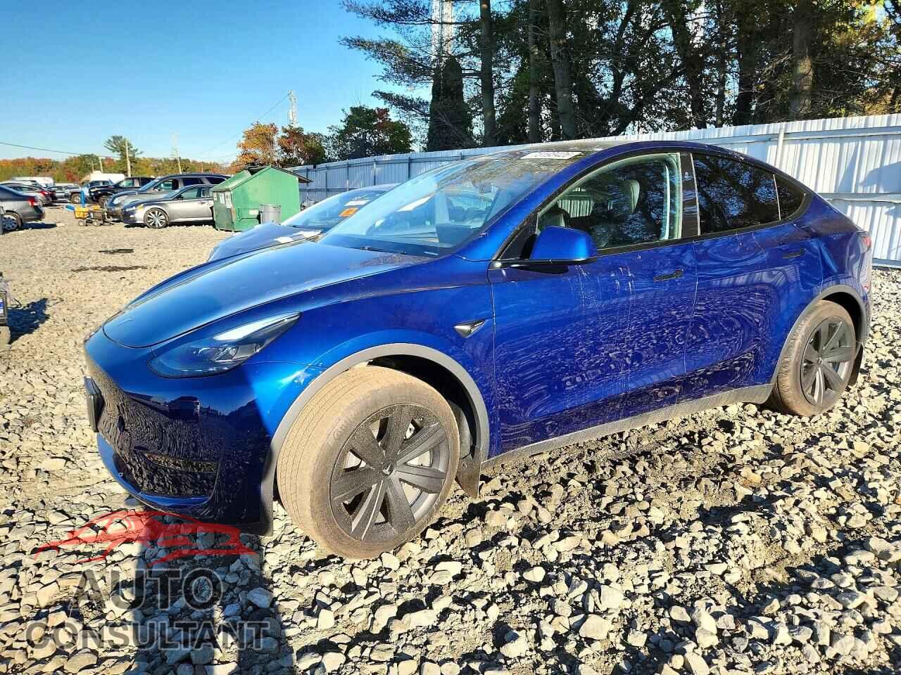 TESLA MODEL Y 2024 - 7SAYGDED0RF095999