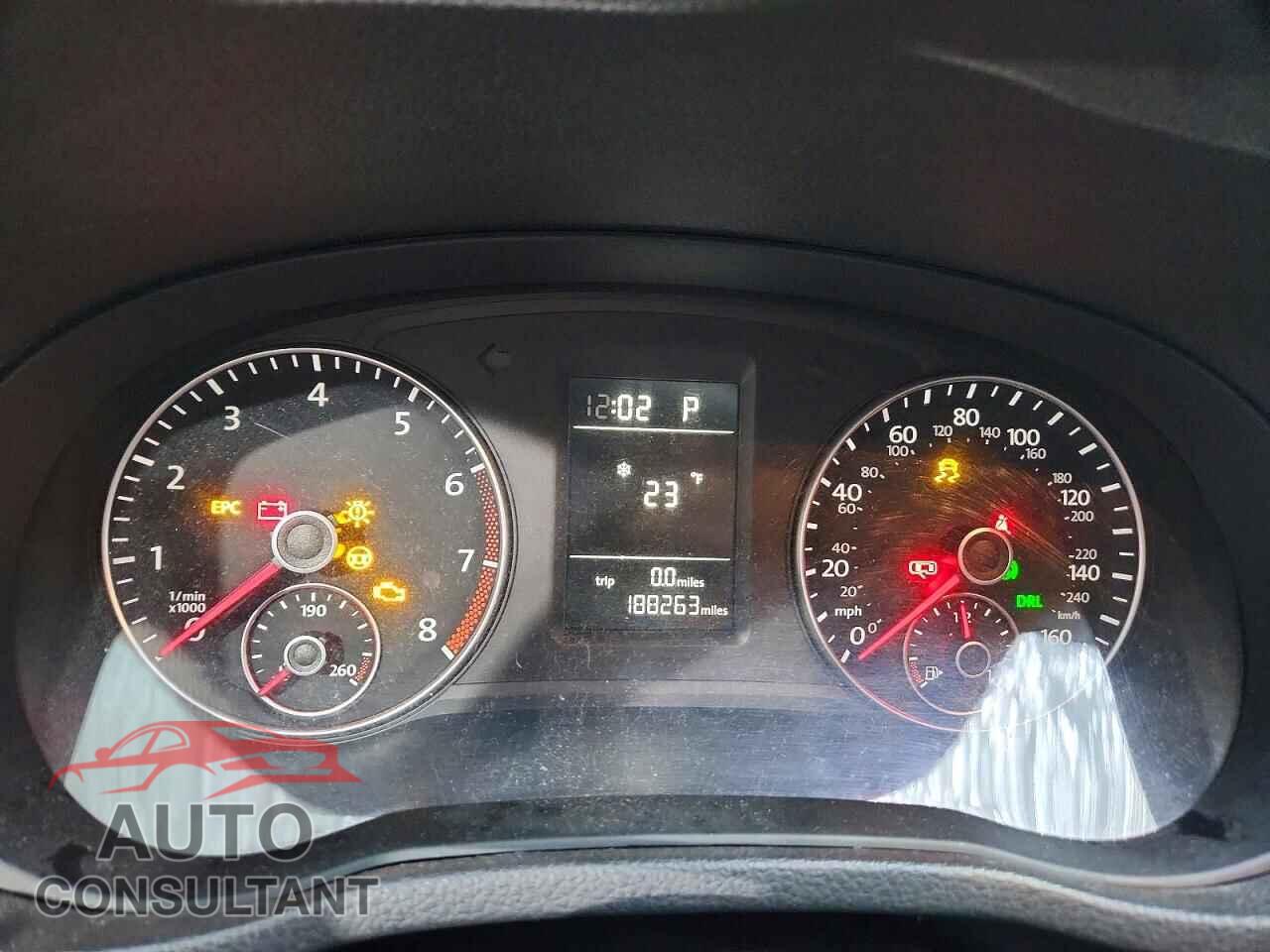 VOLKSWAGEN PASSAT 2014 - 1VWAT7A35EC044785