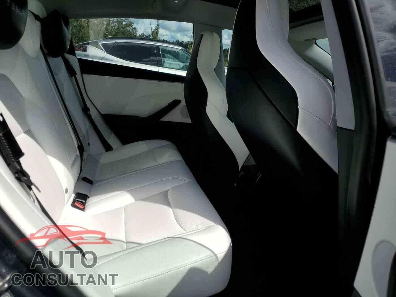 TESLA MODEL 3 2024 - 5YJ3E1ET6RF783086
