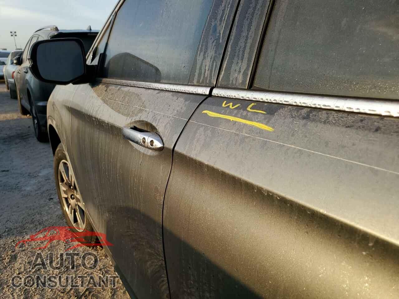 HONDA RIDGELINE 2017 - 5FPYK3F77HB038381