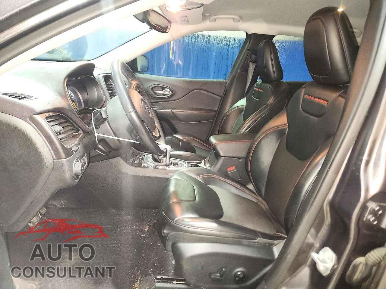 JEEP CHEROKEE 2019 - 1C4PJMBX8KD158630