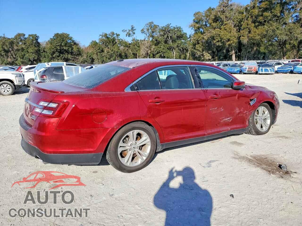 FORD TAURUS 2015 - 1FAHP2E89FG206433