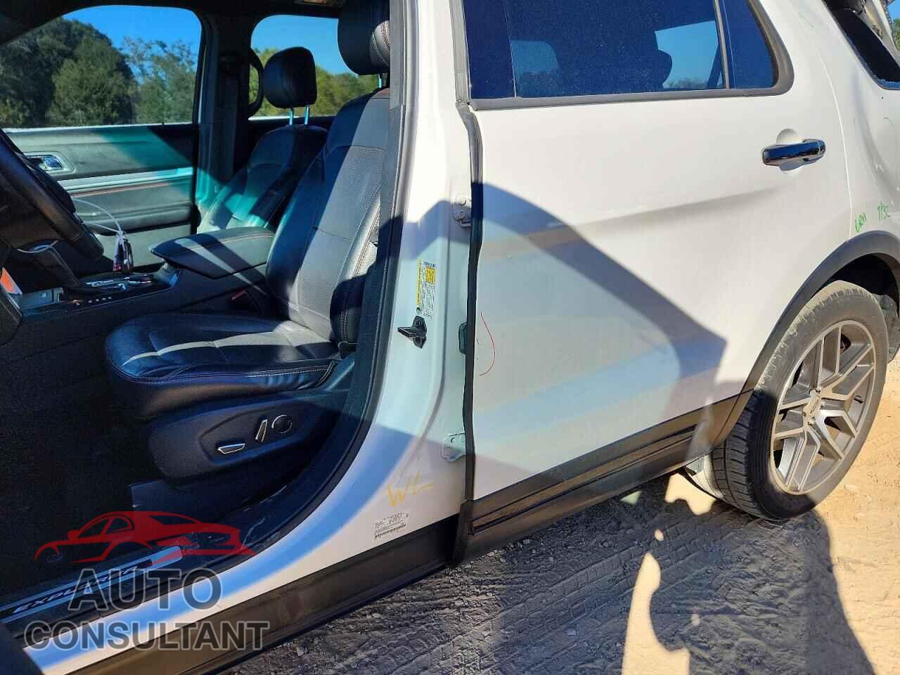 FORD EXPLORER 2017 - 1FM5K8GT0HGA55559