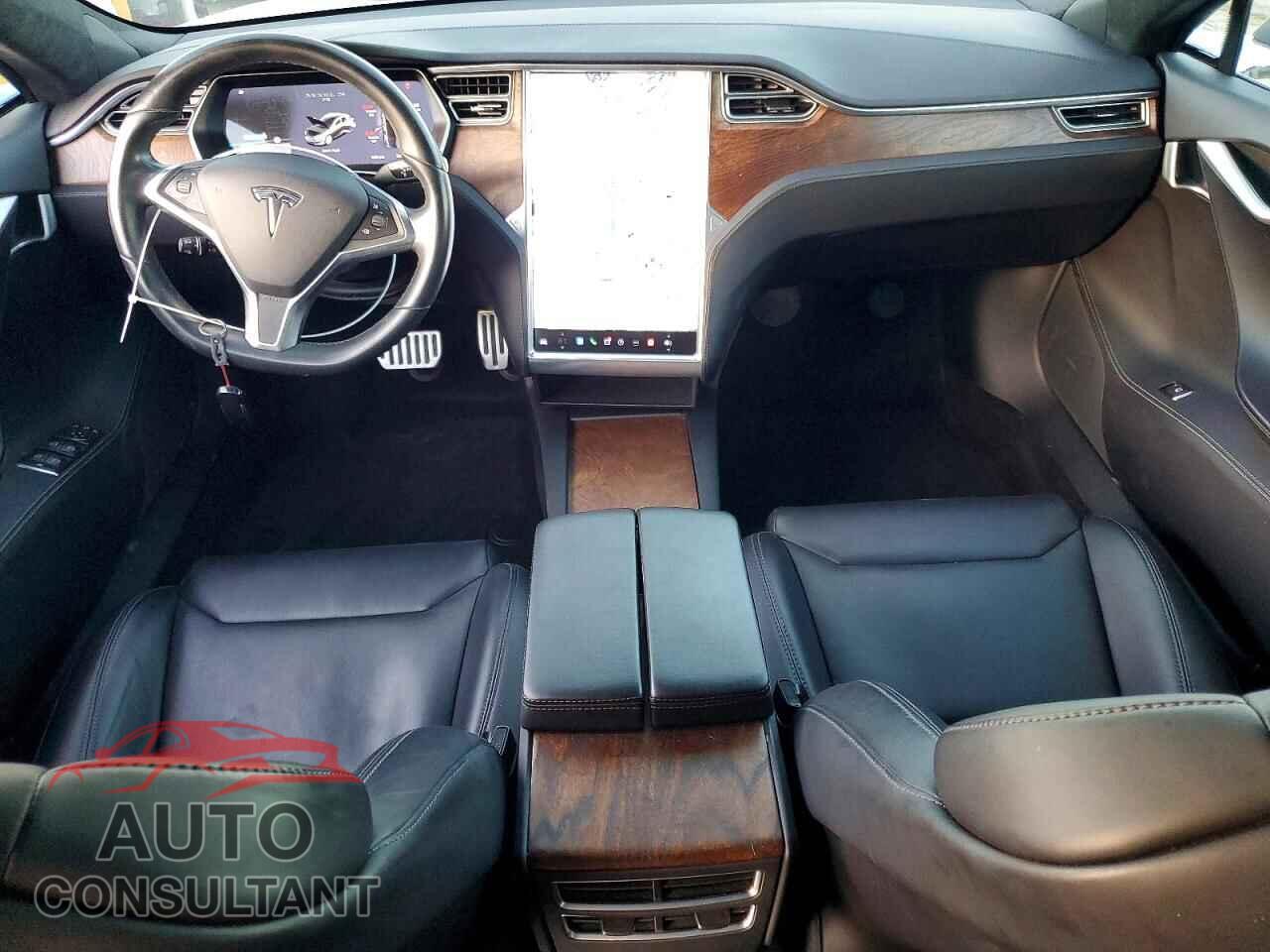 TESLA MODEL S 2017 - 5YJSA1E12HF215499