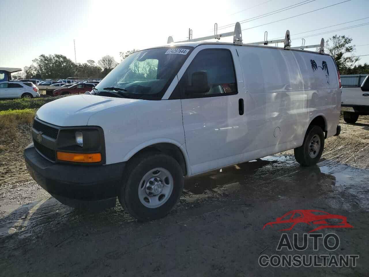 CHEVROLET EXPRESS 2017 - 1GCWGAFG4H1162462